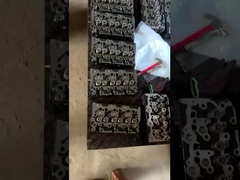 Kubota D1703B 및 D1703A 1644403047 16444-03047를 위한 무쇠 디젤 엔진 차 실린더 해드