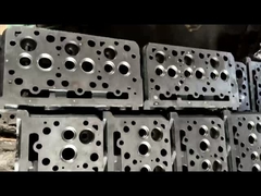 KUBOTA D1503 엔진 실린더 헤드 OEM 1A013-03043 1A01303044